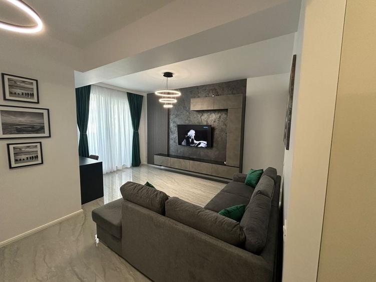 Apartament cu 2 camere decomandat în Exterior Vest