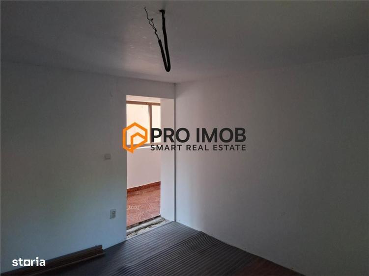 Casă cu 2 camere decomandat în Cocârceni