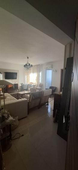 Apartament cu 2 camere decomandat, mobilat în Romană