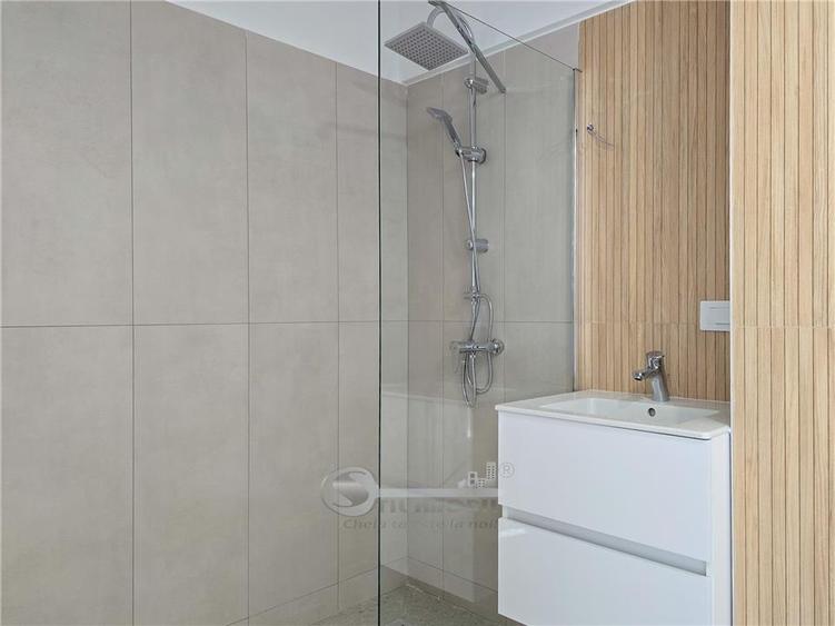 Apartament cu 2 camere decomandat în Galata