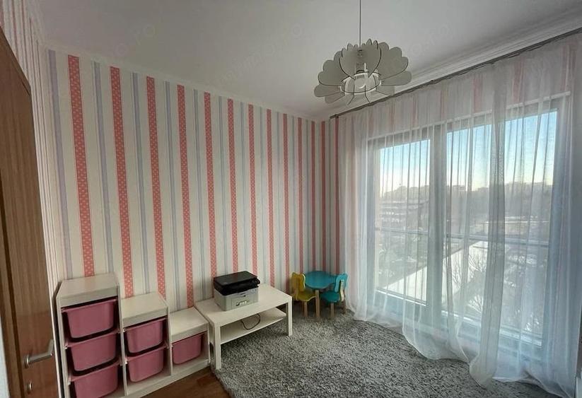 Apartament cu 3 camere în Grozăvești