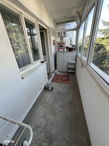 Apartament cu 3 camere decomandat în Trivale