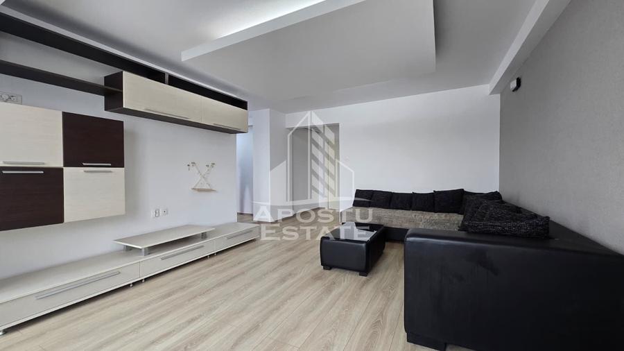 Apartament cu 2 camere semidecomandat în Lipovei