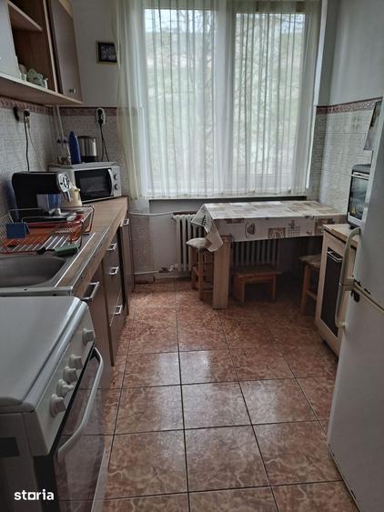 Apartament cu 2 camere semidecomandat în Decebal