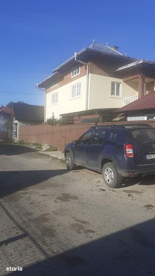Casă cu 6 camere cu Teren 300 Mp în Stulpicani