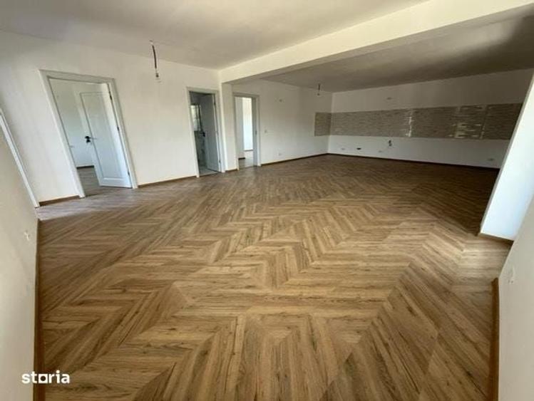Casă cu 3 camere în Hemeiuș