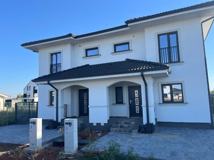 Duplex cu 4 camere cu Teren 304 Mp în Dumbrăvița