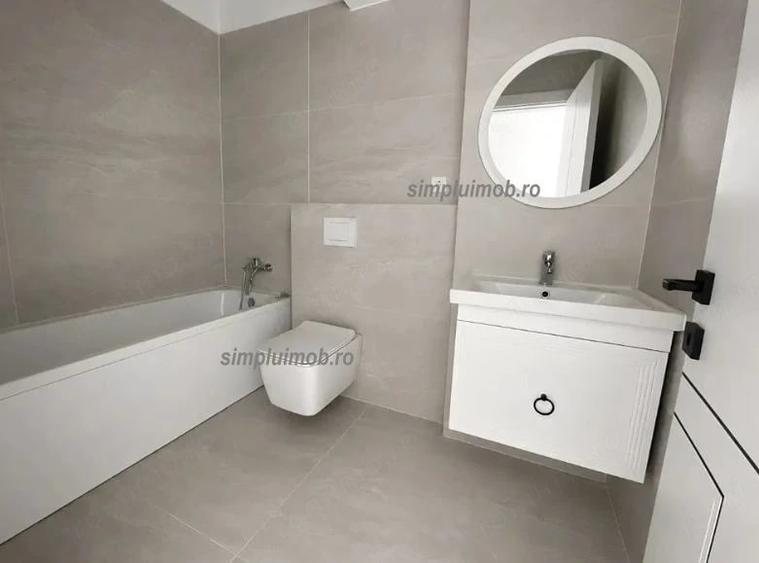 Apartament cu 3 camere decomandat în Titan