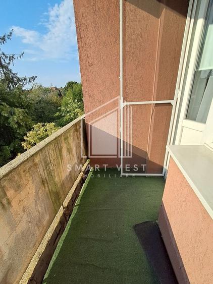 Apartament cu 2 camere decomandat, mobilat în Horea
