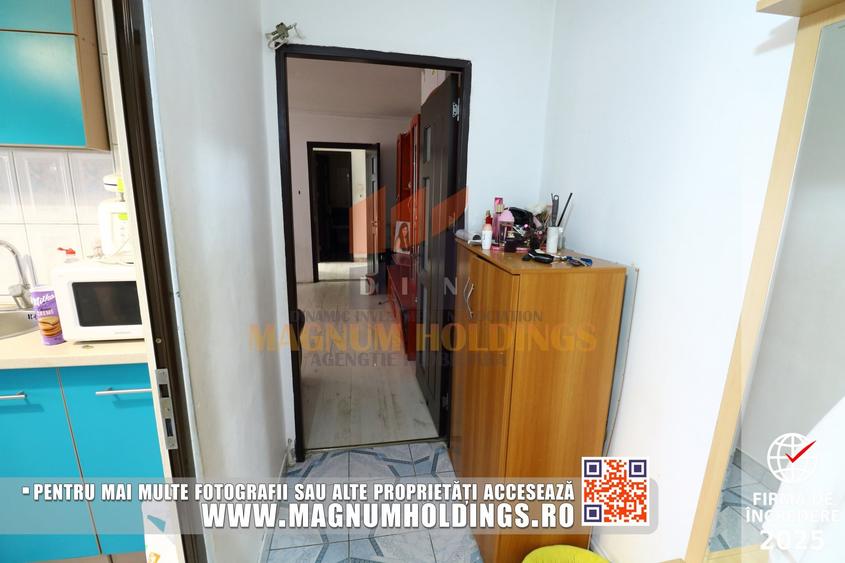 Apartament cu 3 camere, mobilat în Prundu