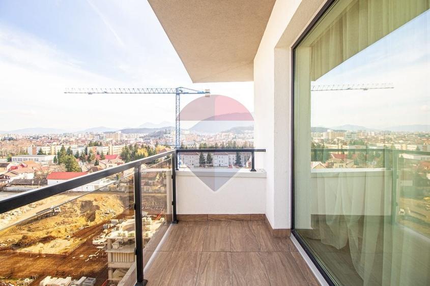 Apartament cu 3 camere decomandat, mobilat în Central