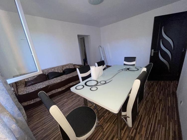 Apartament cu 2 camere semidecomandat în Crihala