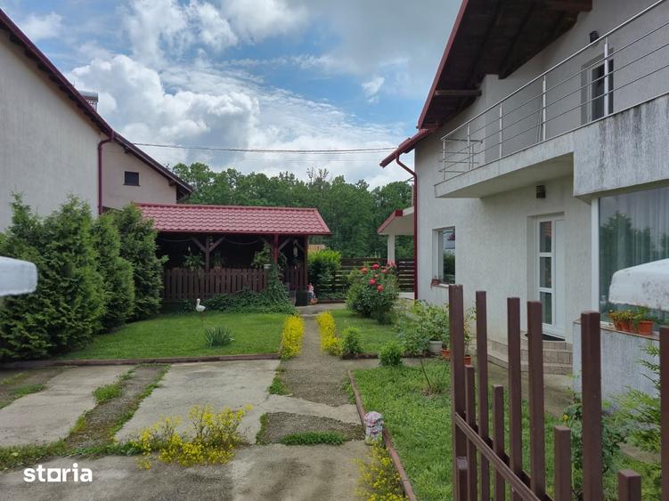 Casă cu 3 camere cu Teren 500 Mp în Moșoaia