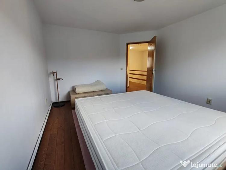 Casă cu 4 camere cu Teren 246 Mp în Florești