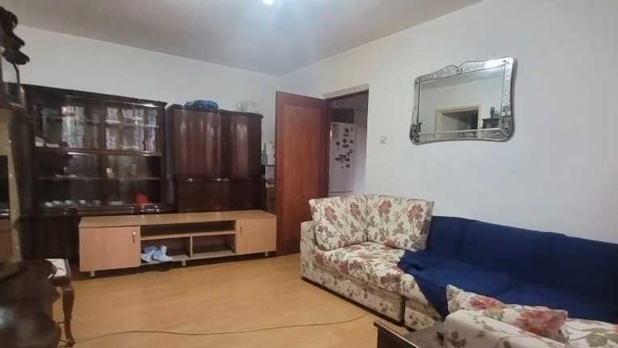 Apartament cu 2 camere semidecomandat în Colentina