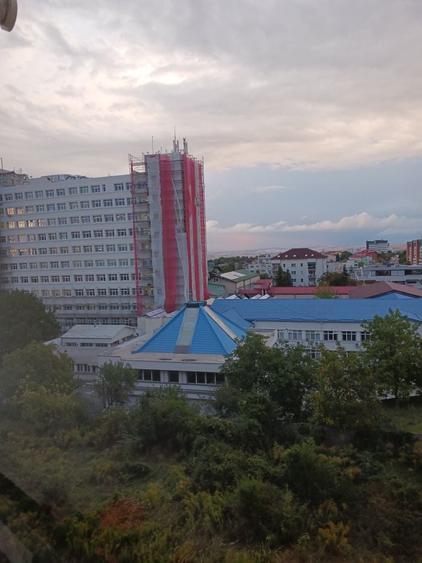 Apartament cu 2 camere semidecomandat în Florești
