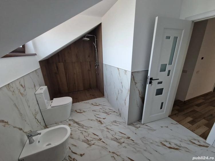 Casă cu 5 camere cu Teren 400 Mp în Ghimbav