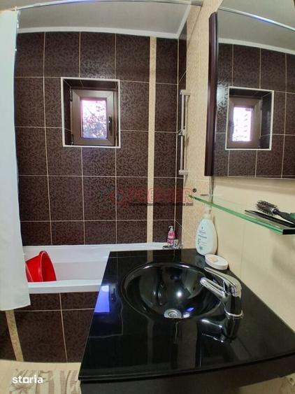 Apartament cu 2 camere decomandat în Văcăresti