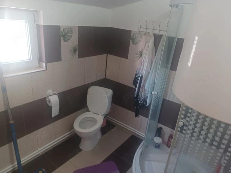 Casă cu Teren 707 Mp în Burila Mare