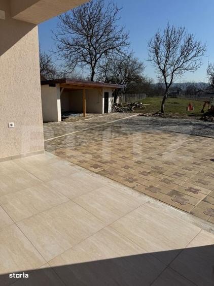 Casă cu 4 camere în Tâmpa
