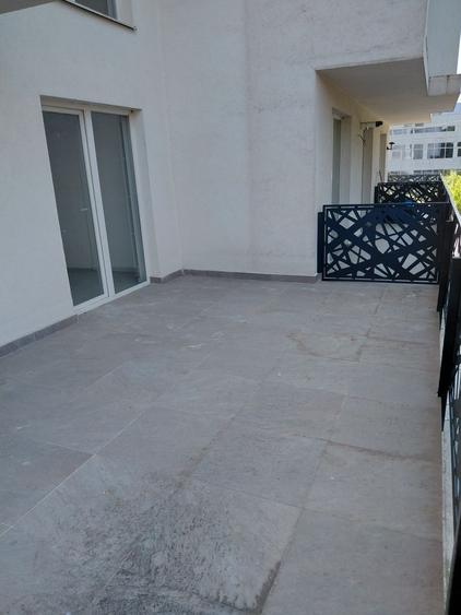 Apartament cu 2 camere decomandat în Exterior Vest