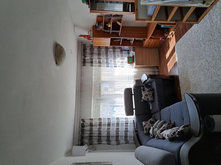 Apartament cu 2 camere decomandat în 1 Mai