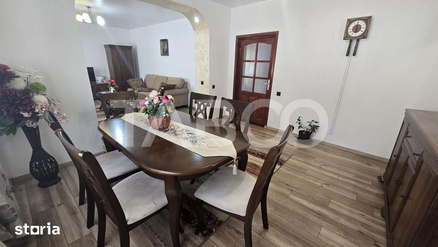 Casă cu 5 camere cu Teren 250 Mp în Șelimbăr