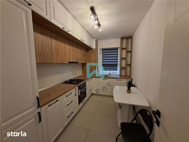 Apartament cu 3 camere decomandat, mobilat în Tractorul