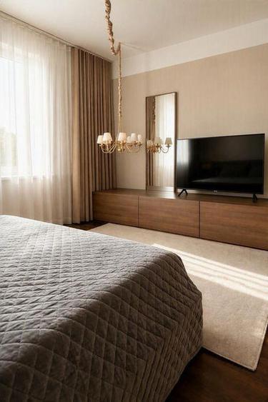 Apartament cu 3 camere decomandat în Tractorul
