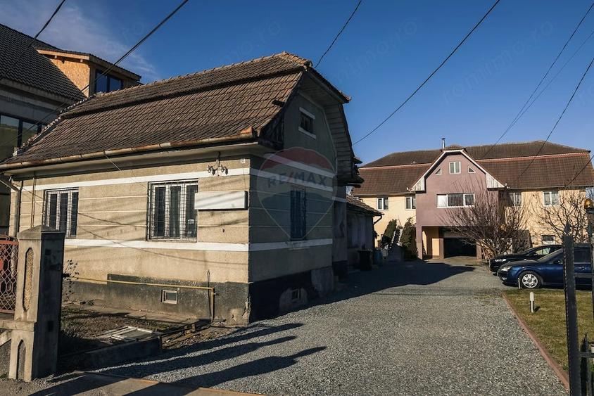 Casă cu Teren 946 Mp în Central