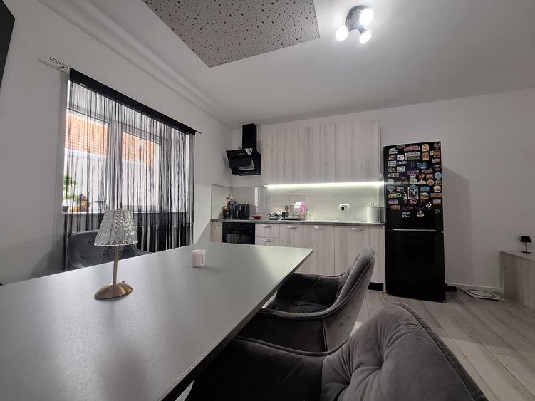 Casă individuală cu 4 camere cu Teren 740 Mp în Giarmata
