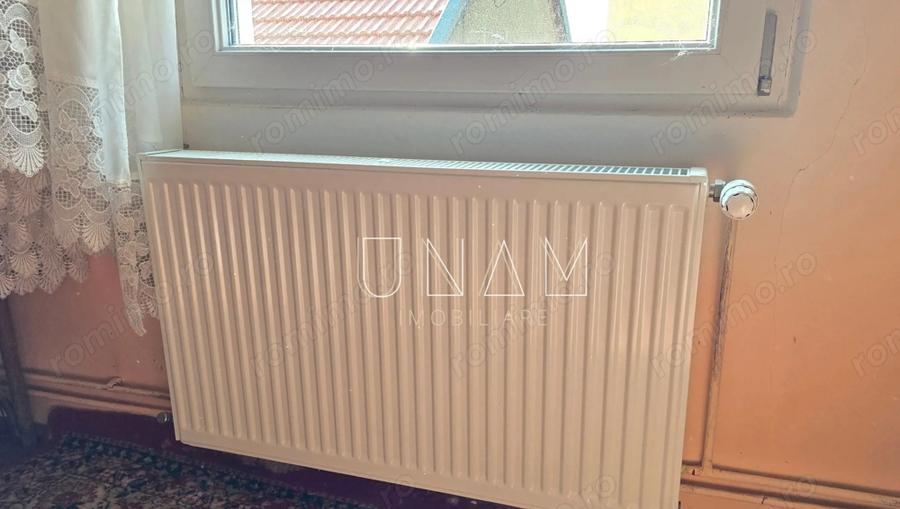 Casă cu 4 camere cu Teren 225 Mp în Muncitoresc
