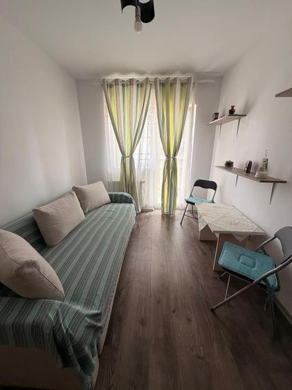 Apartament cu 2 camere decomandat în Exterior Vest