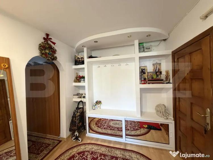 Apartament cu 3 camere decomandat în Central