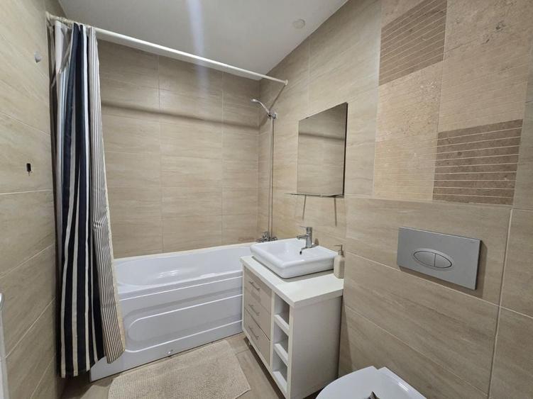 Apartament cu 2 camere semidecomandat în Ștefăneștii de Jos