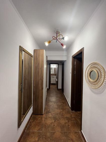 Apartament cu 2 camere decomandat în Capitol