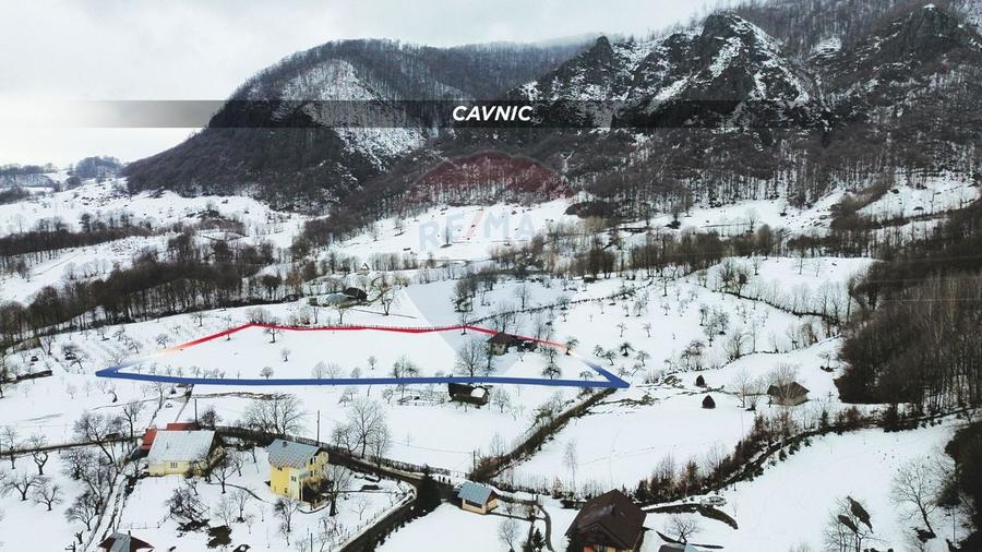 Teren Construcții intravilan de 826 mp, în Central