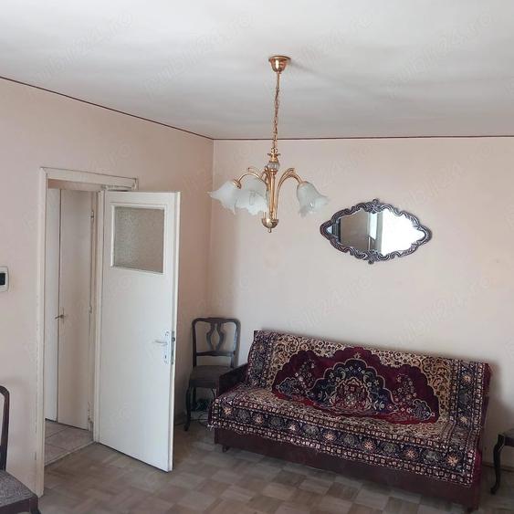 Apartament cu 2 camere decomandat în Ceair