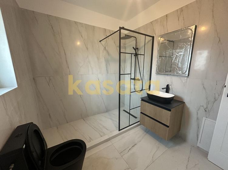 Casă individuală cu 3 camere cu Canalizare în Bâcu