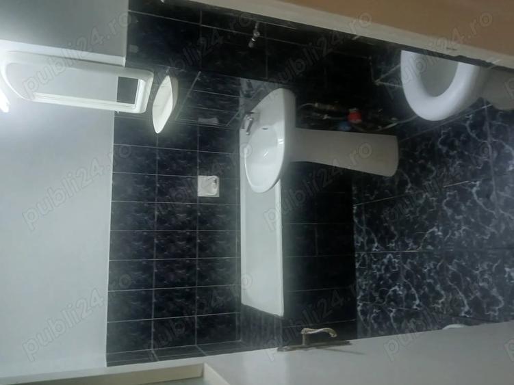 Apartament cu 2 camere decomandat în Stănești