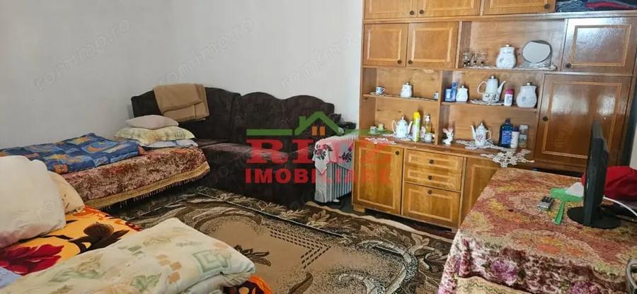 Casă cu 2 camere cu Teren 688 Mp în Caracal