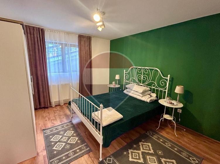 Apartament cu 3 camere decomandat, mobilat în Valea Roșie