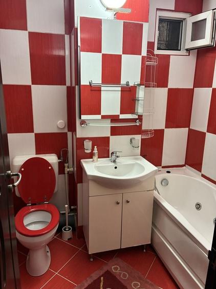 Apartament cu 2 camere decomandat în Exterior Vest