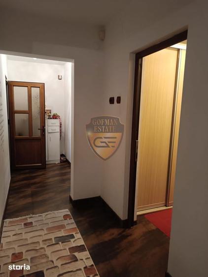 Apartament cu 2 camere, mobilat în Delfinariu