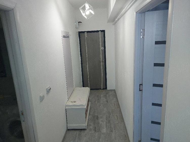 Apartament cu 2 camere semidecomandat în Cornitoiu