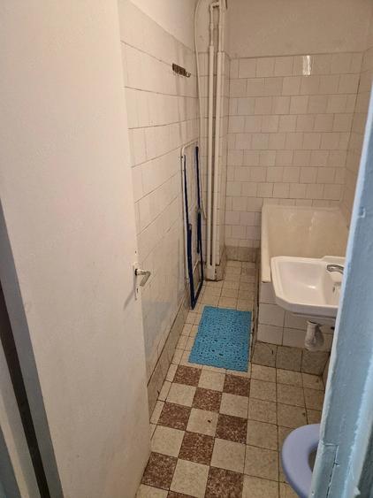 Garsonieră decomandată în Prundu