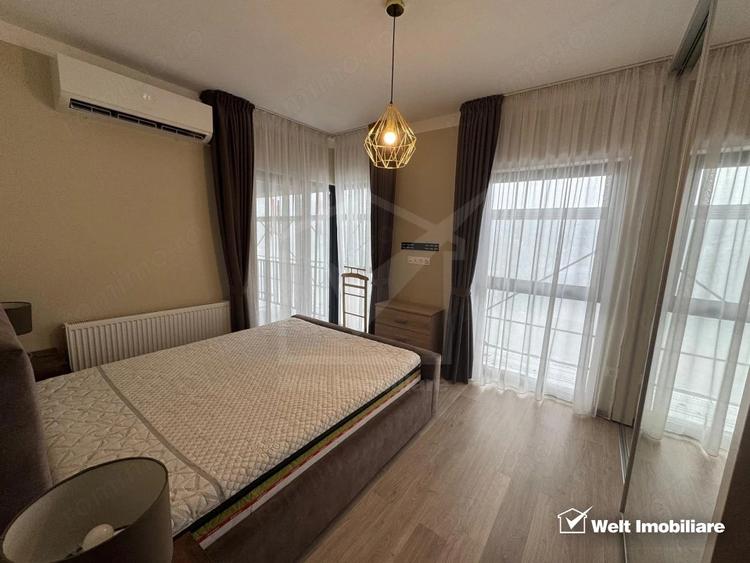 Apartament cu 3 camere semidecomandat în Borhanci