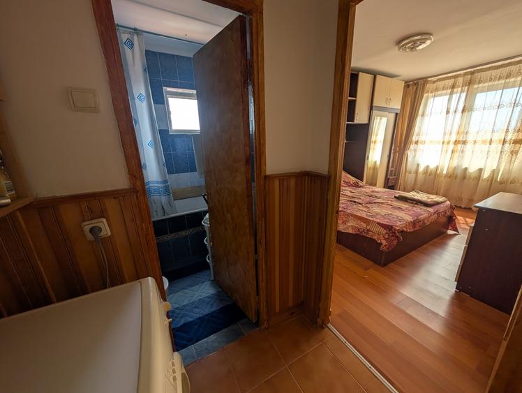 Apartament 3 camere Buhuși - Republicii Penny - 7