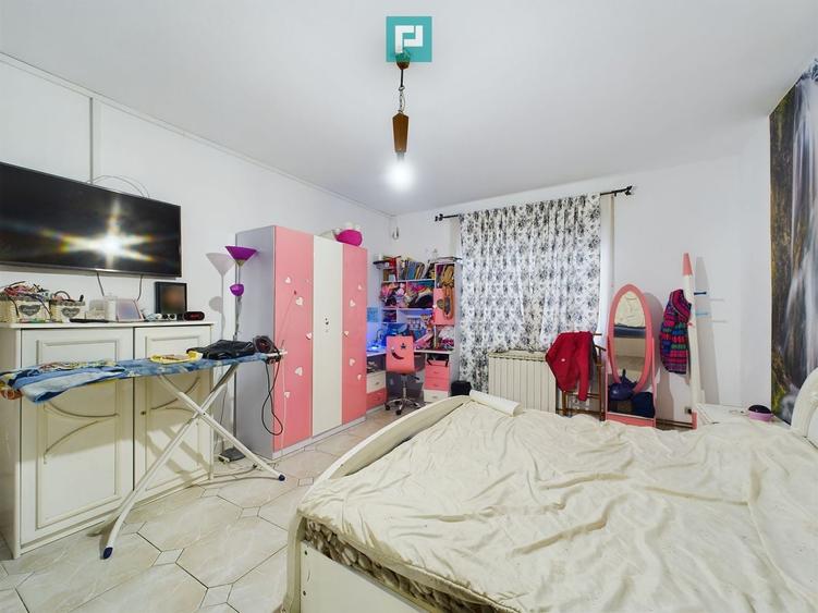 Casă individuală cu 5 camere cu Canalizare în Mehala