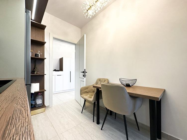 Apartament cu 3 camere decomandat, mobilat în Theodor Pallady